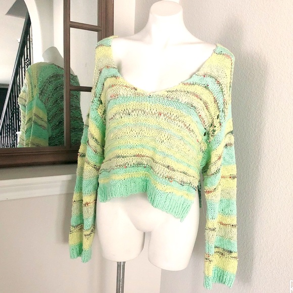 Free People Sugared Mint Lake Life V-Neck Pullover Size XS, New w/Tag - Picture 4 of 8